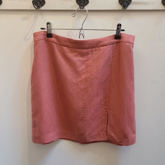 Aritzia - Wilfred Patio Linen High Waisted Mini Skirt - in Coral - Size 12 - Picture 1 of 9
